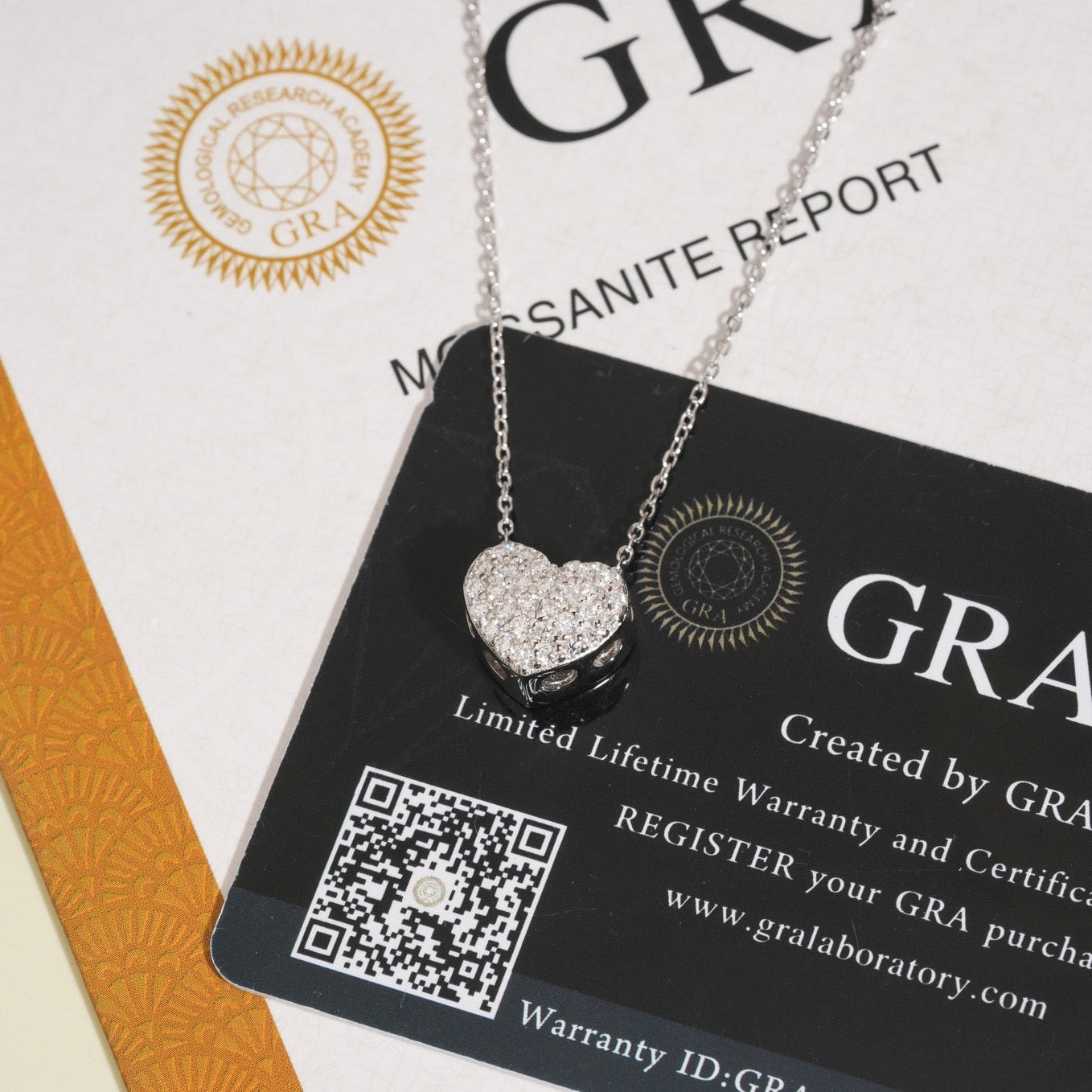 Heart Pavé Pendant Necklace