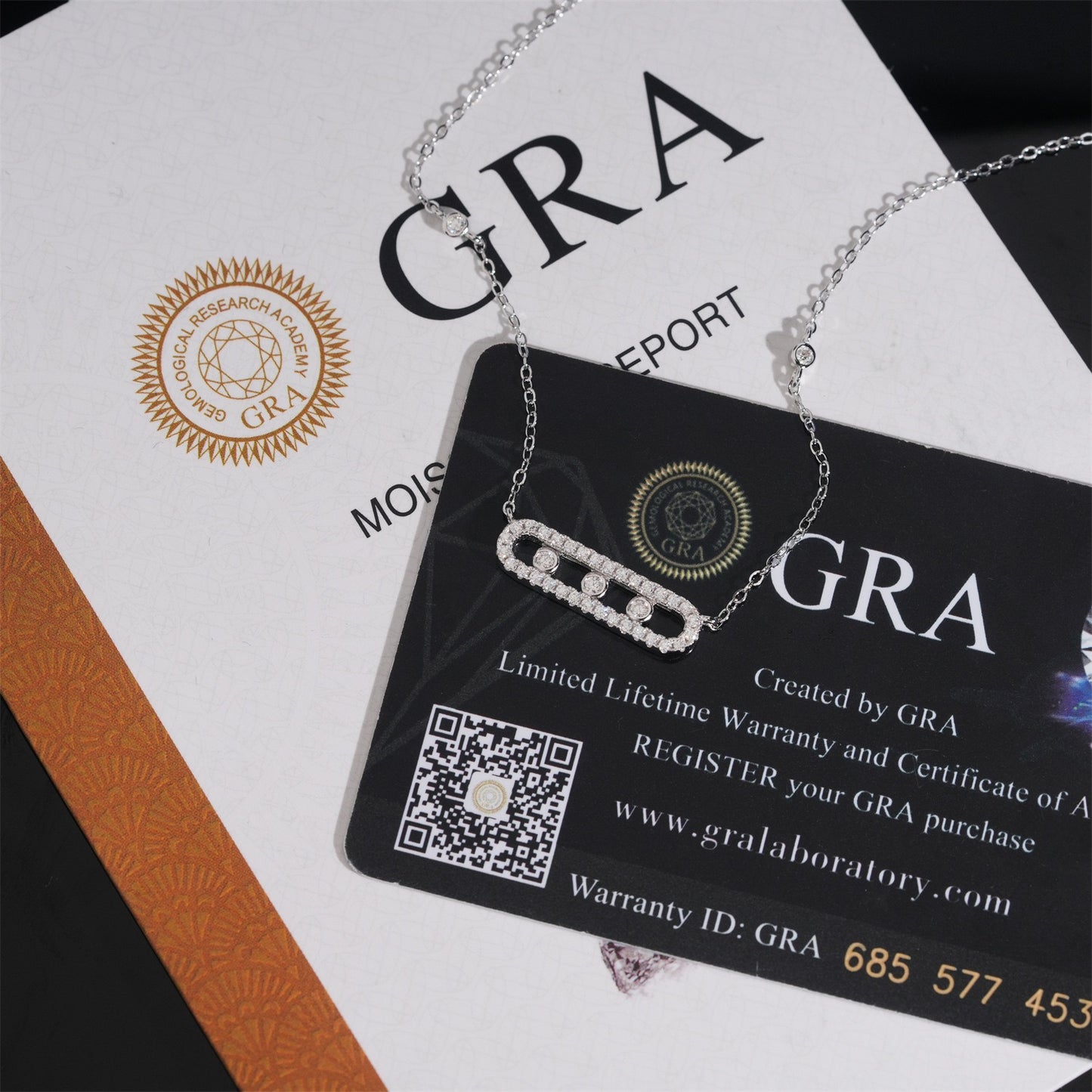 Nagare Pendant Necklace