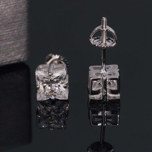 6mm Solitaire Clover Cut Stud Earrings