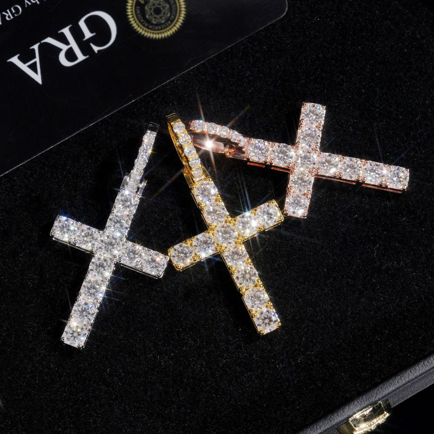 1.75” Single Row Cross Pendant